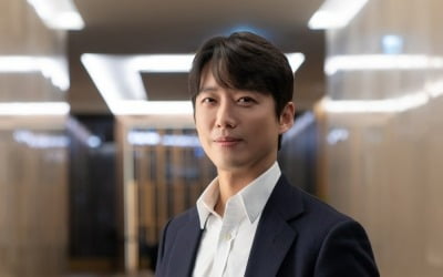 Actor Namgoong Min kept his loyalty... Renewed contract with 935 Enter