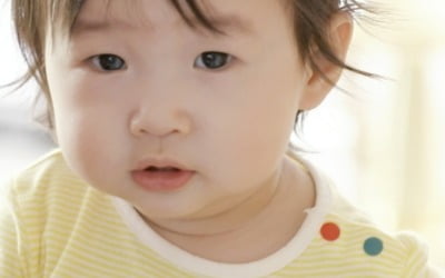 Lee Jung-hyun, first public appearance of daughter who looks just like her husband