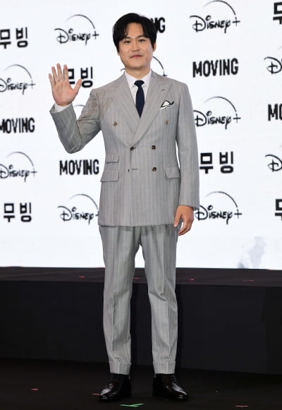 [TEN포토]'무빙' 김성균 '가족을 지키는 아빠'