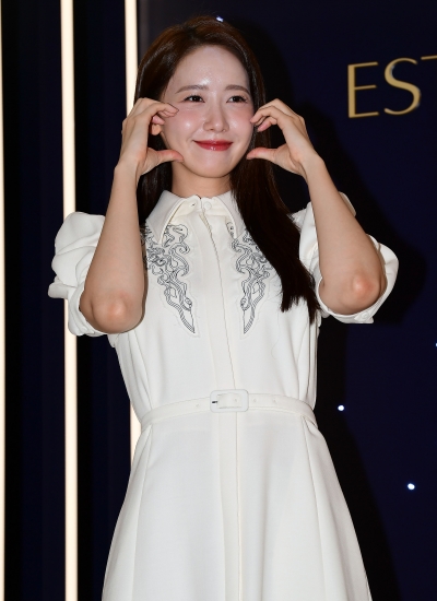 Yoona, a deer radiating healing energy [TEN Photo+]