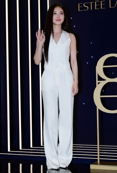 [TEN포토] 이세영 '보고도 믿겨짖 않은 CG비주얼'