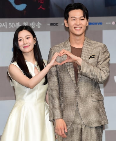 [TEN포토] 이학주-이다인 '맞춤 커플'