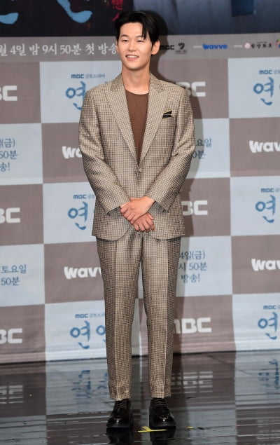 [TEN포토] 이학주 '화려한 패션'