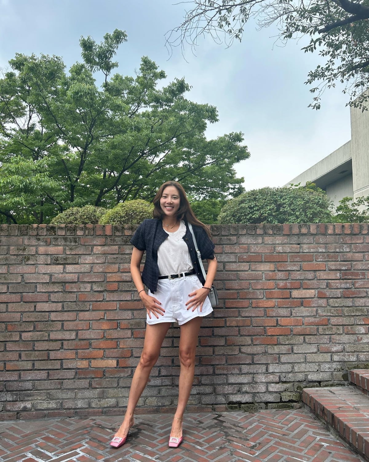 명품 C사 가방 든 손담비, 늘어난 ♥이규혁 사진 실력 칭찬 "우리 자기, 잘 찍네"