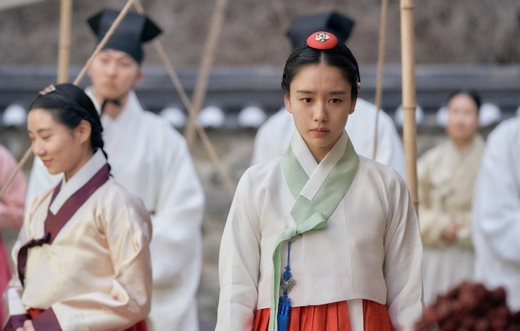여주가 문제…남궁민 발목 붙잡은 '연인', 미스캐스팅 논란에 비호감 낙인까지 [TEN스타필드]
