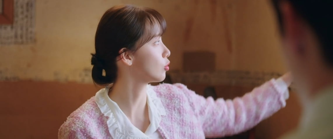 임윤아, ♥이준호가 사줬나…명품 C사 신상 입고 맛집 데이트
