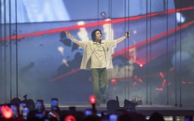 "나의 형제"…슈가, 'BTS 완전체' 예고한 눈물의 앙코르 콘서트[TEN현장]