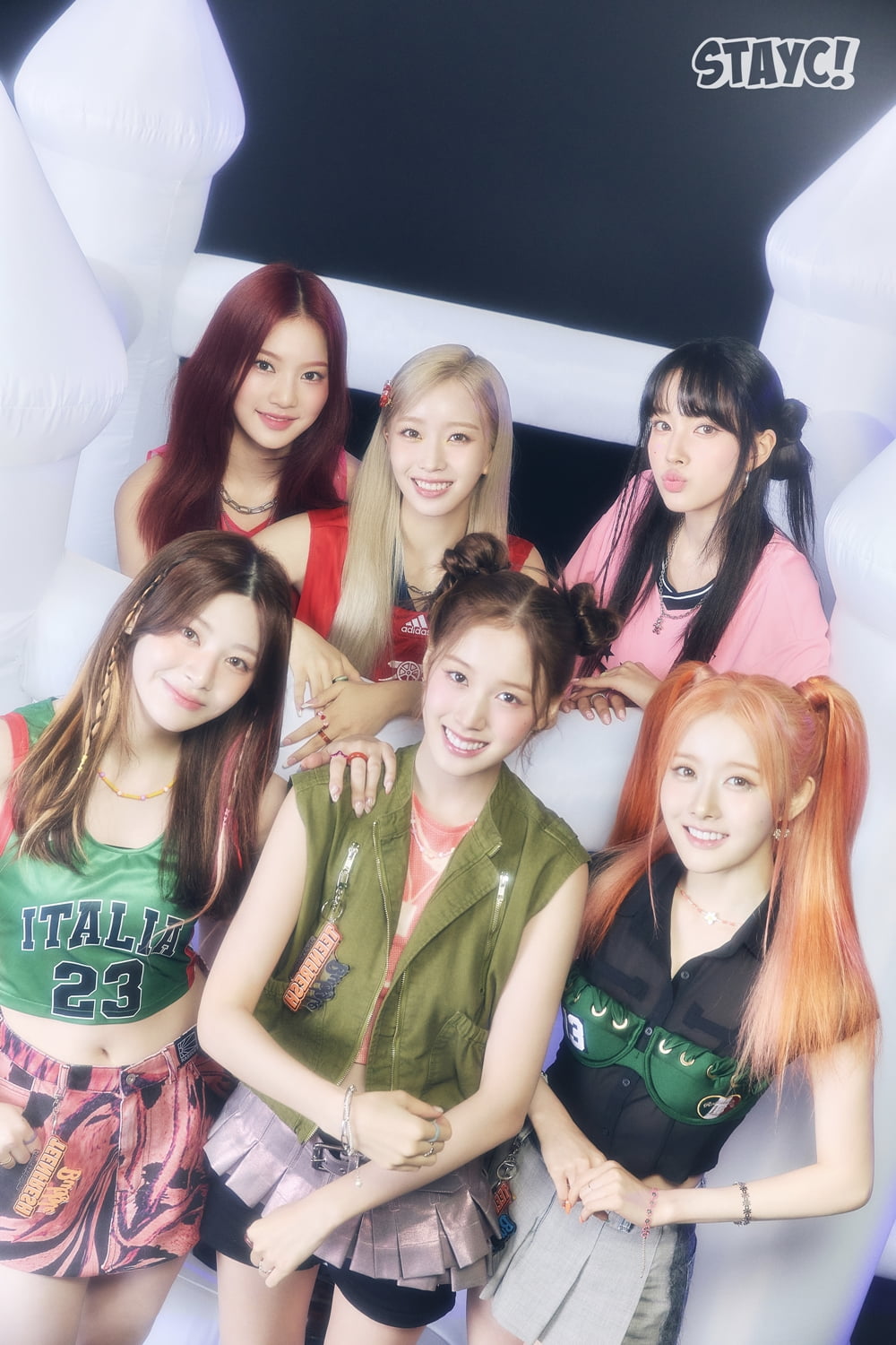 스테이씨, 러블리+키치의 정석…미니 3집 'TEENFRESH' 콘셉트 포토 공개