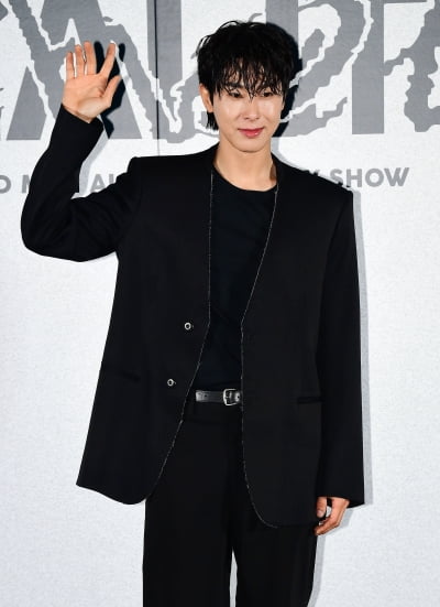 [TEN포토] 유노윤호 '오랜만에 인사드려요'
