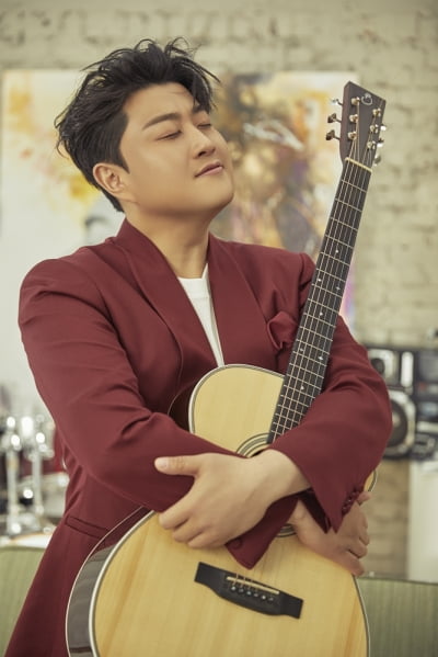 김호중, '더트롯쇼' 8월 첫째주 1위 달성