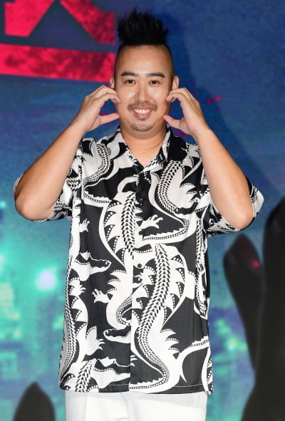 [TEN포토] 유희관 '돋보이는 헤어스타일'