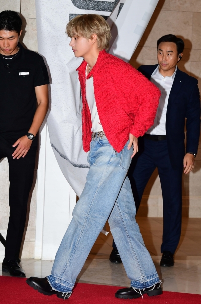 [TEN포토] 방탄소년단 뷔 '만찢남이 왓어요'