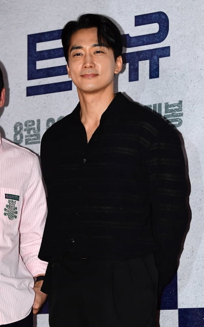 [TEN포토] 송승헌 '영화관 나들이'