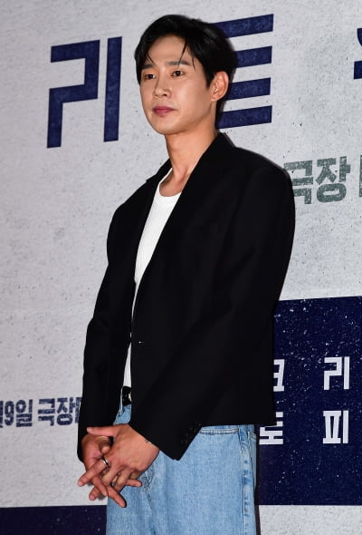 [TEN포토] 박성훈 '멋진모습에 눈길'