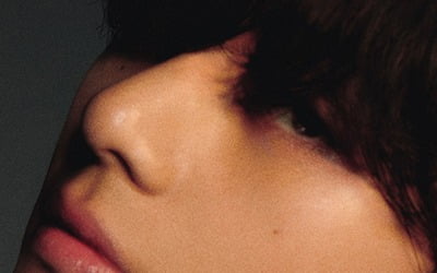 BTS V, the symbol of youth