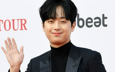 'Activity Suspension' Lee Chan-won kneels at an unexpected score