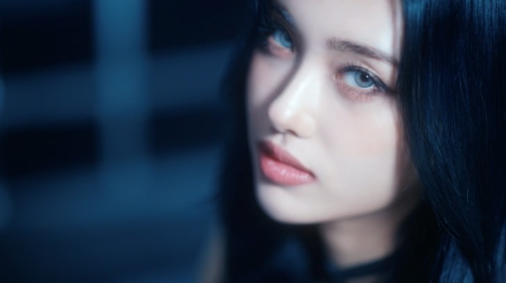 '18일 컴백' 에버글로우, 타이틀곡 티저 공개…1년 8개월 만