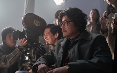 Director Kim Jee-woon's film 'COBWEB' contains tenacity and madness toward the masterpiece