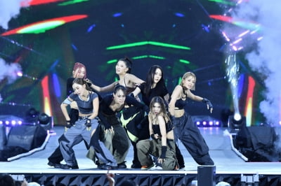 [TEN포토] 홀리뱅 '뜨거운 무대'(잼버리 콘서트)