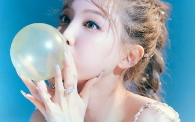 TWICE Nayeon's 'Pop!' music video reached 200 million views