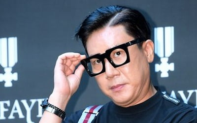 이상민, '대게녀'라는 전 여친 사진 공개 "허락 받았다"…가난 코스프레 이은 '비매너'[TEN피플]
