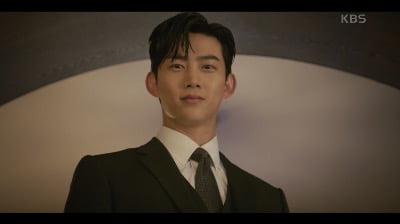 Drama 'Heartbeat' actor Ok Taek-yeon eventually met his death, but as promised, appeared in front of Won Ji-an