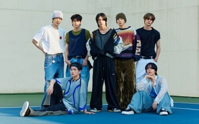 RIIZE, a rookie of SM Entertainment, showed off refreshing charm.