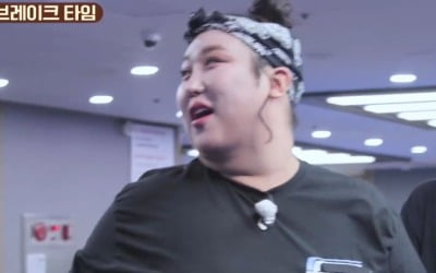 Transgender Pung ja, relentless flirting with handsome customers