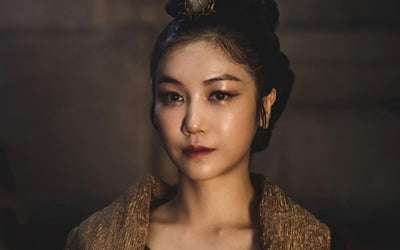 '장동건 아내' 김옥빈 "어린 아들 매섭게 가르쳐, 일반적 엄마 모습과 달라" ('아라문의검')