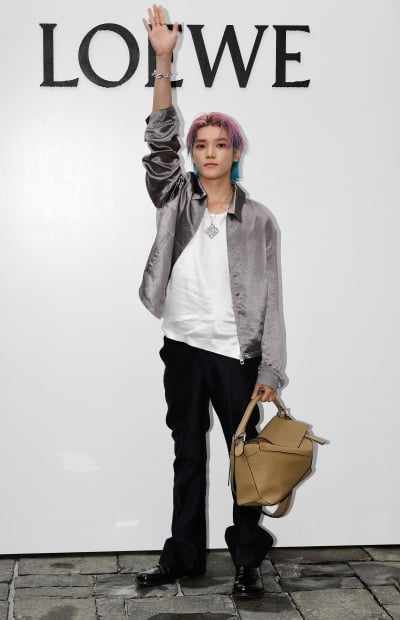 [TEN포토] NCT 태용 '팬들에게 특급 서비스'