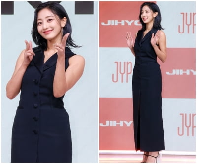 괜히 트와이스 리더가 아니야…798만원 명품 V사 드레스로 한껏 멋 낸 지효