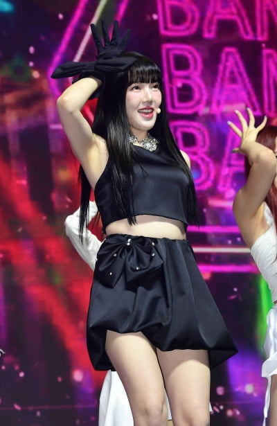 Yerin, the mindset of debuting again... Transformation into a retro queen