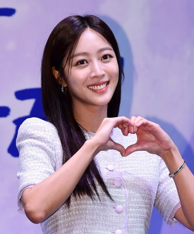 [TEN포토] 조보아 '광인의 눈빛'