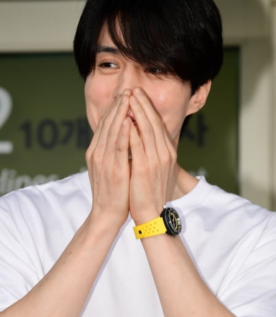[TEN포토] 이동욱 '수줍은 미소'