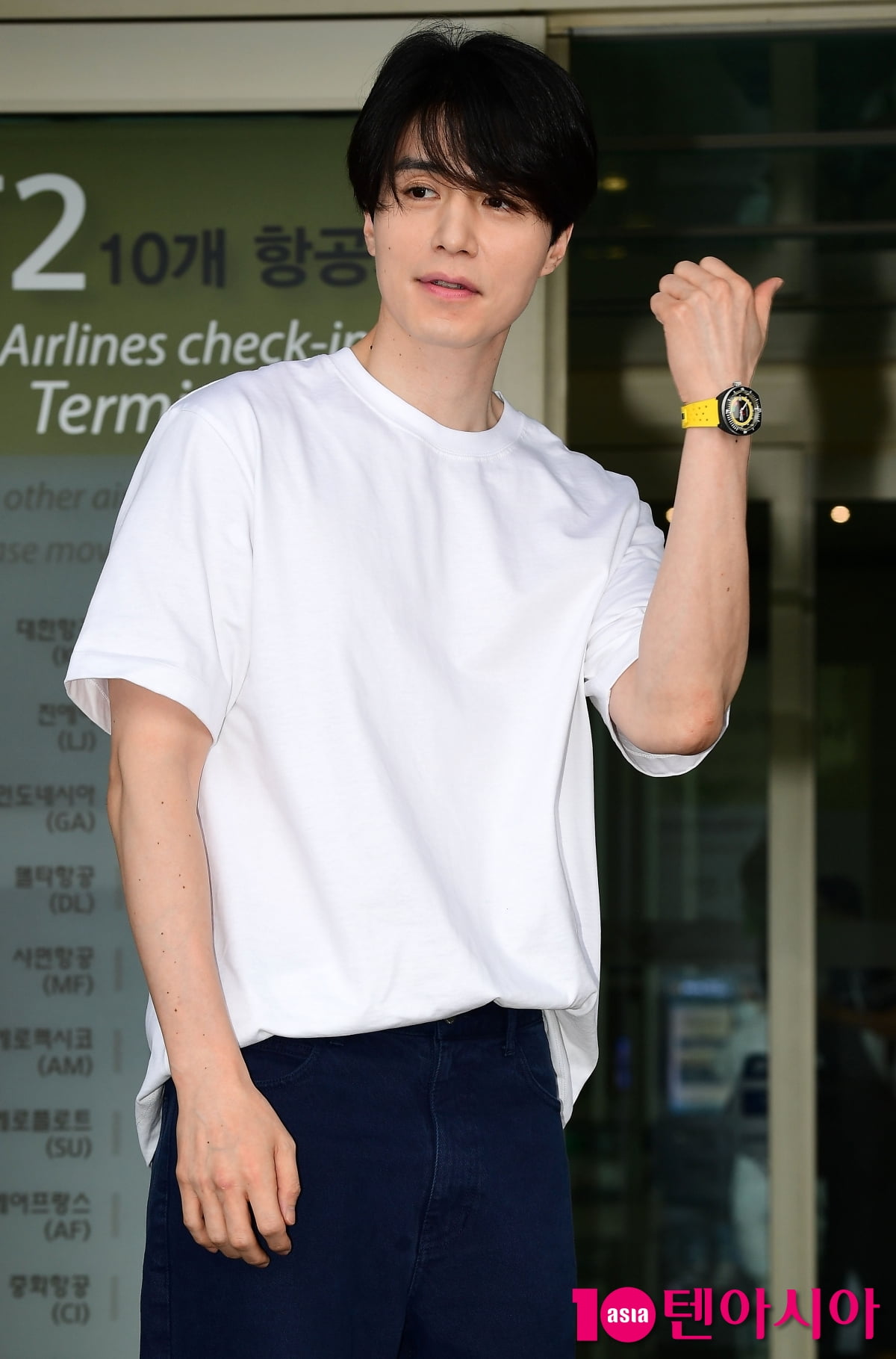 [TEN포토] 이동욱 '스위스 갑니다'