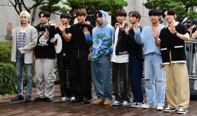[TEN포토] 다크비 '멋진 인사'