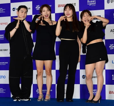 [TEN포토] 송치호-한지원-허미진-김지유 '웃기는 폭스클럽'