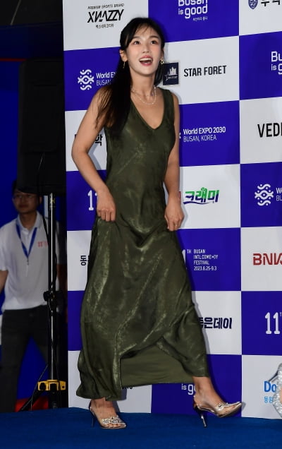 [TEN포토] 홍예슬 '몸매 드러낸 원피스'