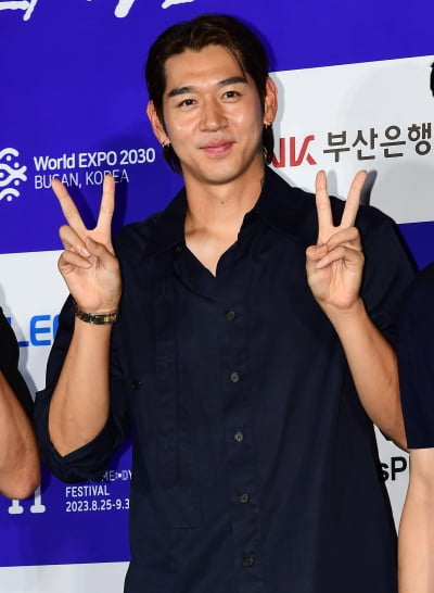 [TEN포토] 이대은 '잘생김에 귀여움은 덤'