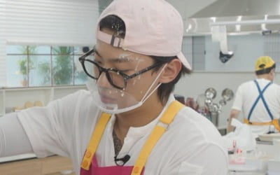 Entertainment 'Smiling President' Dex, who fell down, showed off his fighting spirit from injury