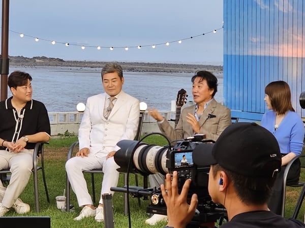 '명곡제작소' 진성, 김호중·안성훈과 재회