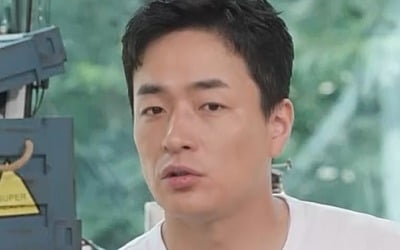'韓 영화 매출 1위' 이병헌 감독, '시청률 보증 수표' 김은숙 작가와 만난 소감('나화나')
