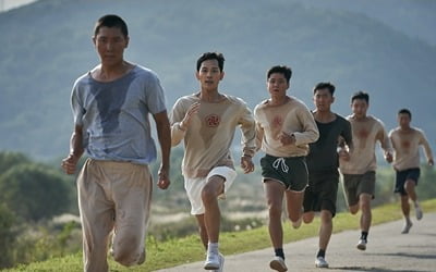 '1947 Boston', the challenge story of marathoners who participated in international competitions with the Taegeuk mark