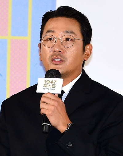 [TEN포토] 하정우 "시나리오와 강제규 감독 믿음으로 시작했다"