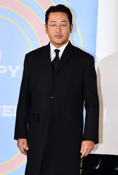 [TEN포토] 하정우 '마라톤 손기정 역활'