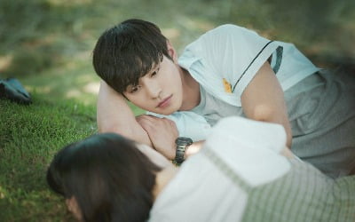 넷플릭스 '너의 시간 속으로', 타임슬립→90년대 뉴에이지 장르 곡…관전 포인트 공개