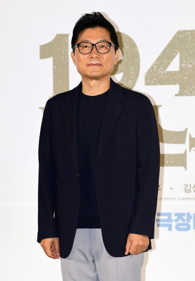 [TEN포토] 강제규 감독 '픽션 보다 실화를 바탕으로'