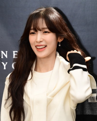 [TEN포토] 오마이걸 아린 '상큼한 미소'