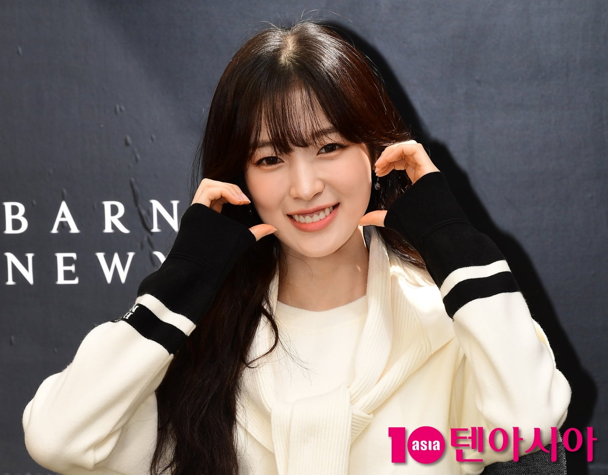 [TEN포토] 오마이걸 아린 '태양도 질투하는 미모'