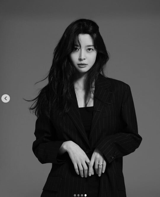 (사진=권나라 SNS)